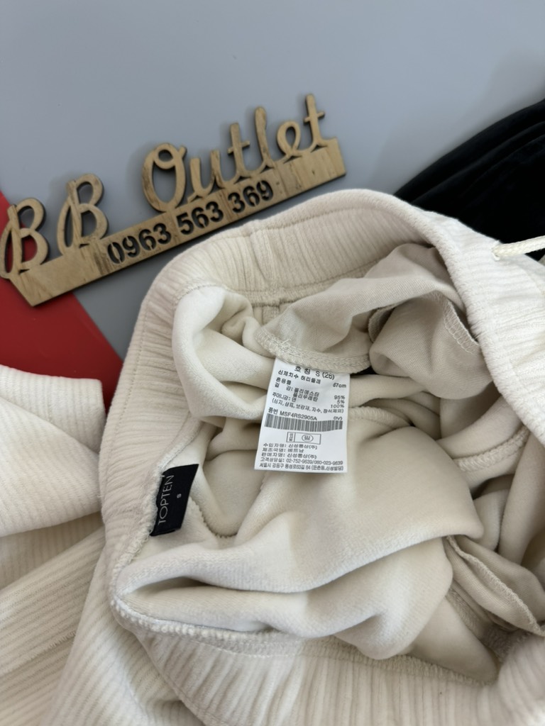 V19 Váy nhung Topten