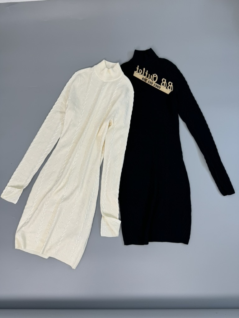 V21 Váy đầm body len Aber