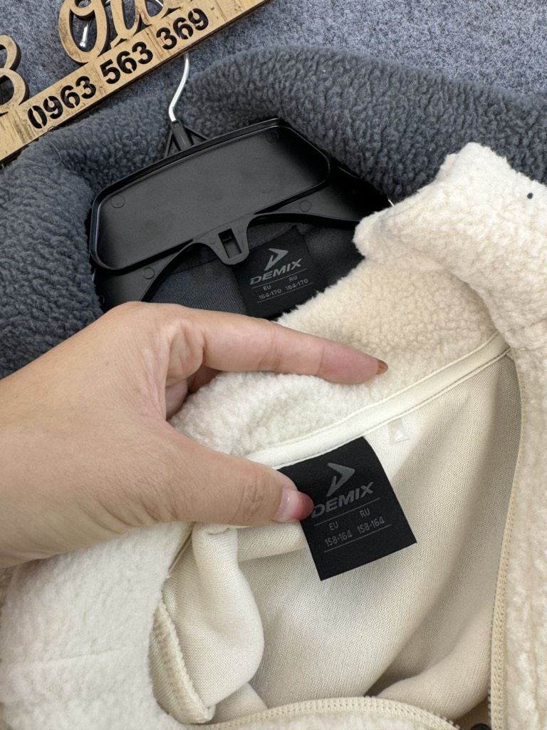 A150 Áo khoác nỉ lông cừu Demix