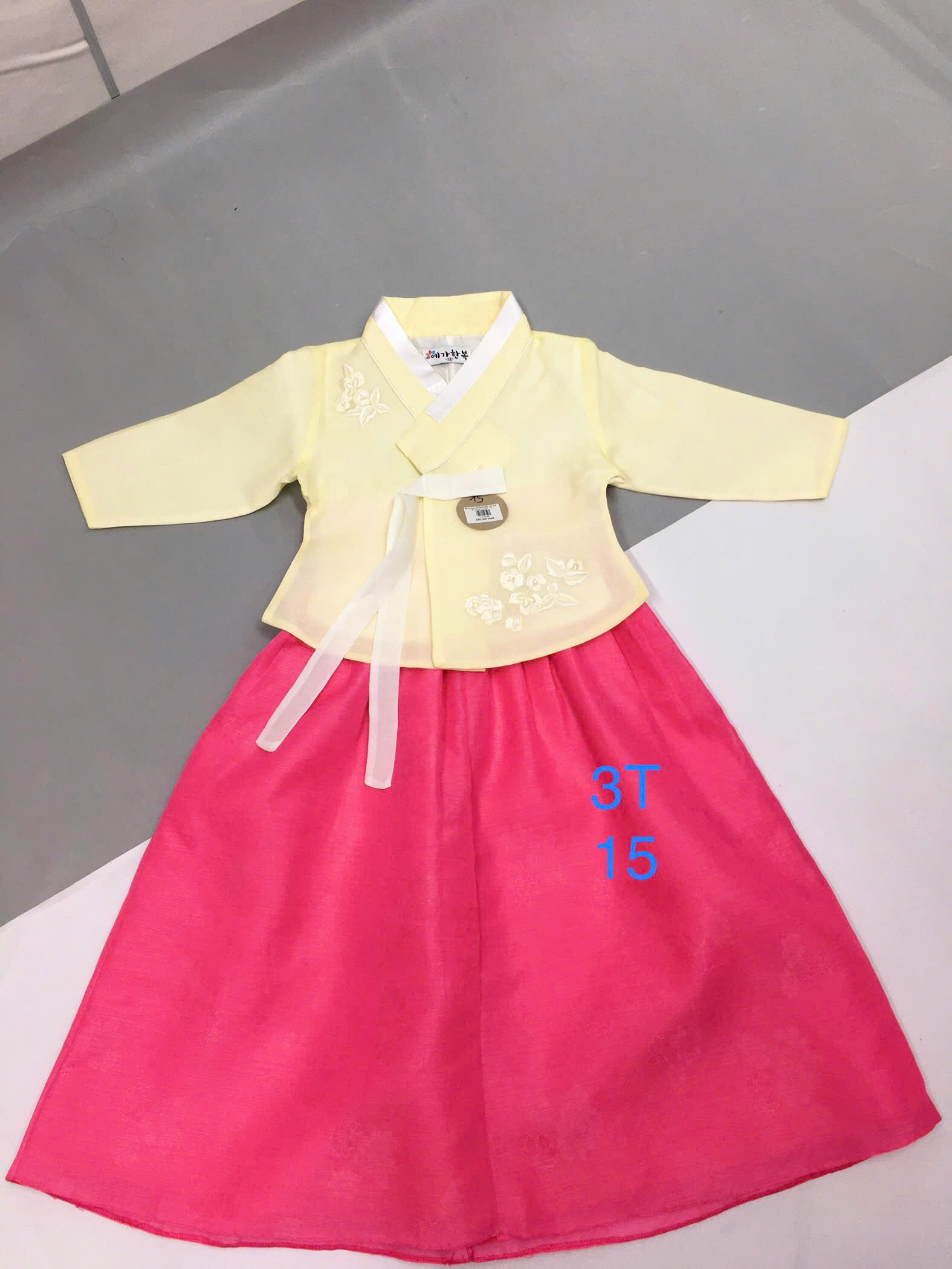 Bộ Hanbok bé gái 3T