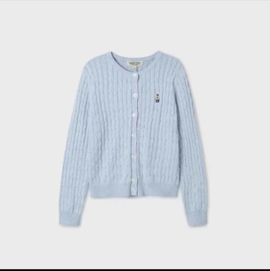 A116 Áo len gấu có cúc