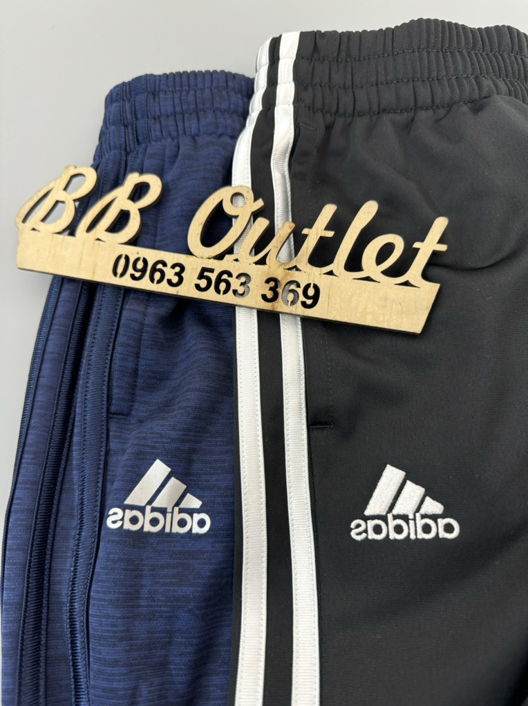 Q135 Quần thể thao trẻ em kẻ sọc Das