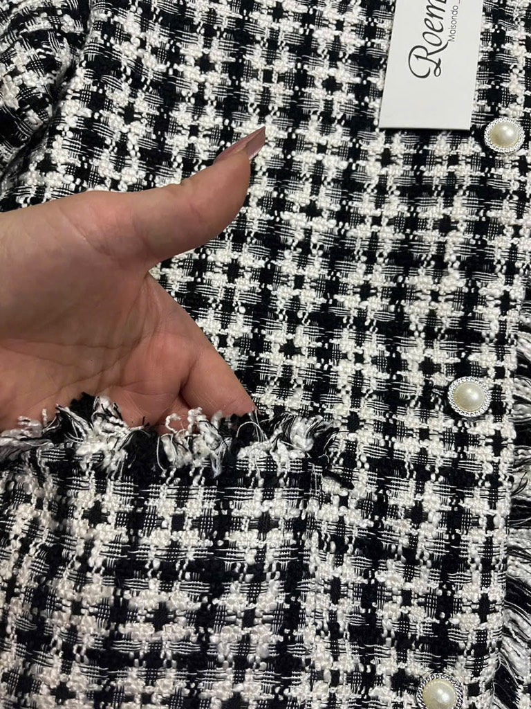 A169 Áo dạ tweed Roem