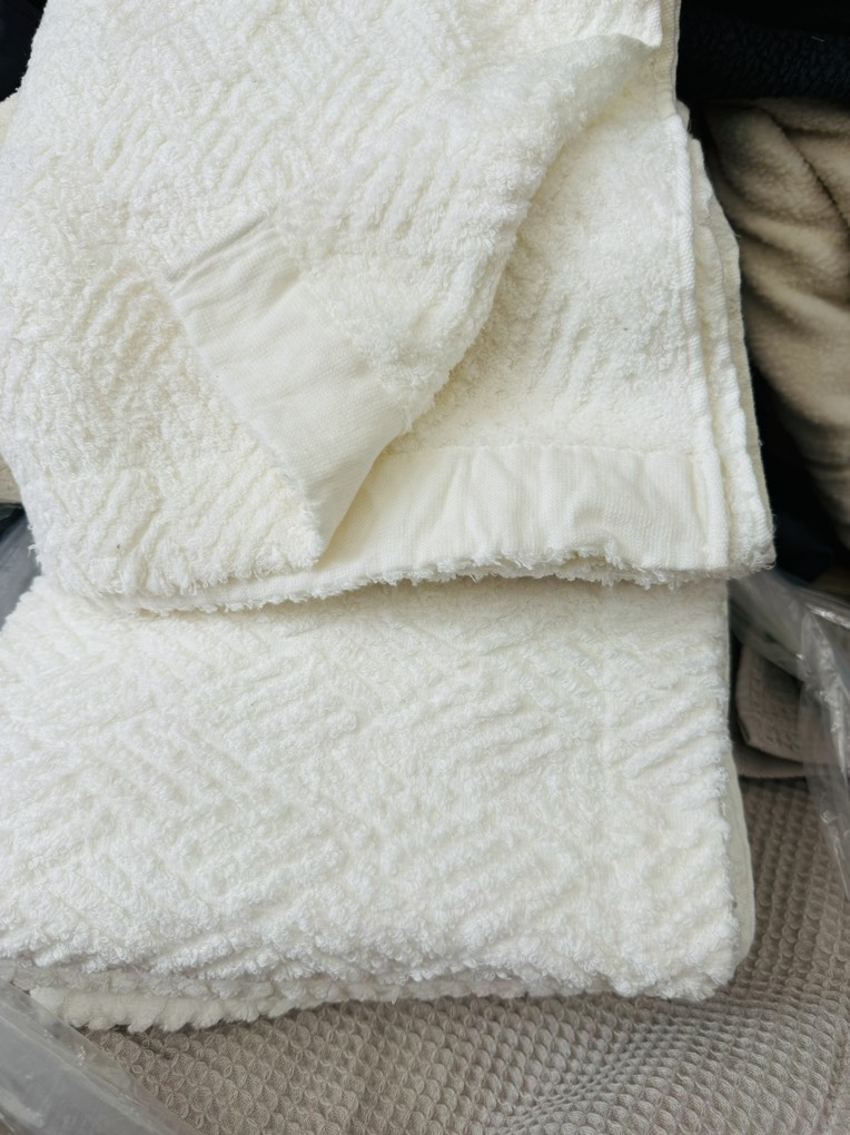 P25 Khăn tắm quả trám 60cm *120cm