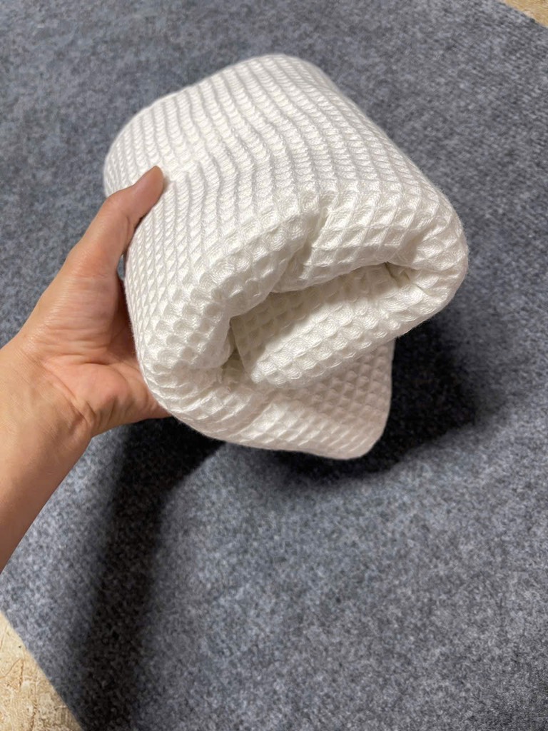 Khăn tắm tổ ong Mu Zi 70*1m4