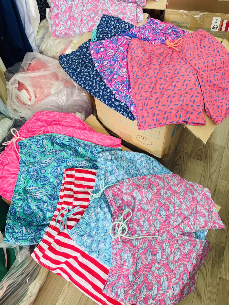 Quần bơi cá voi Vineyard Vines