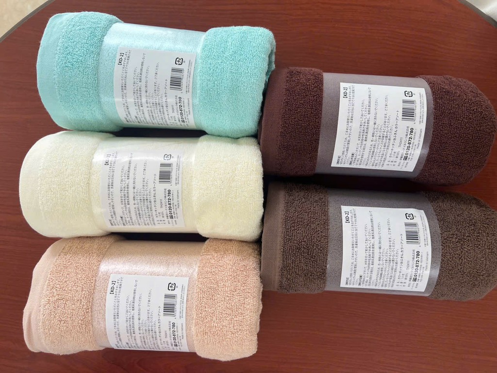 P27 Khăn tắm cuộn 70*1m4