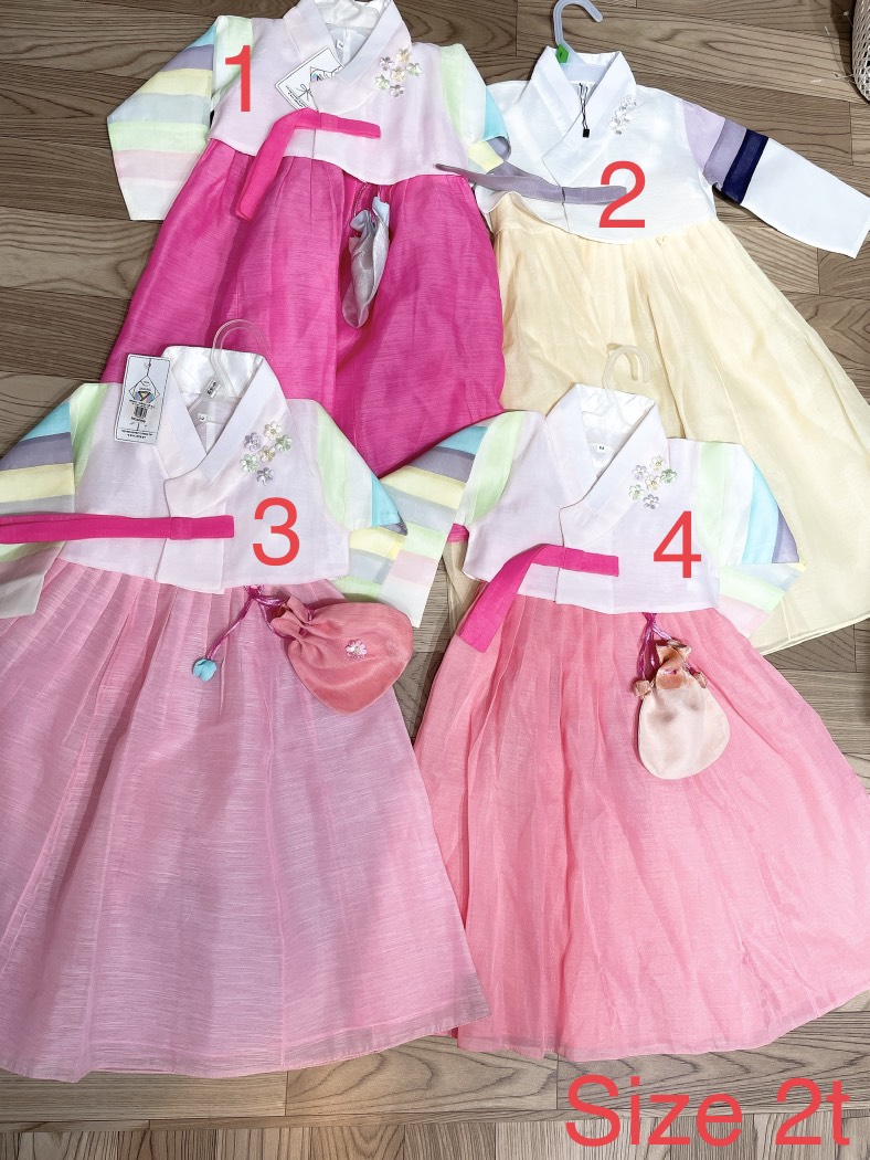 Hanbok bé gái