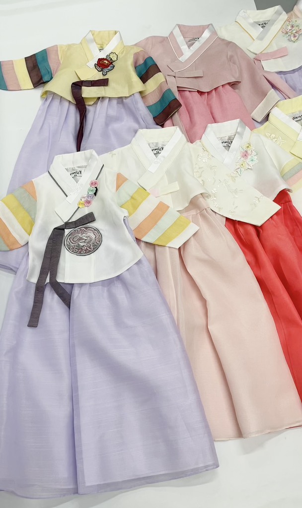 Bộ Hanbok bé gái 7t