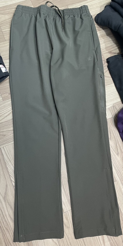 QA19 Quần gió nam nb