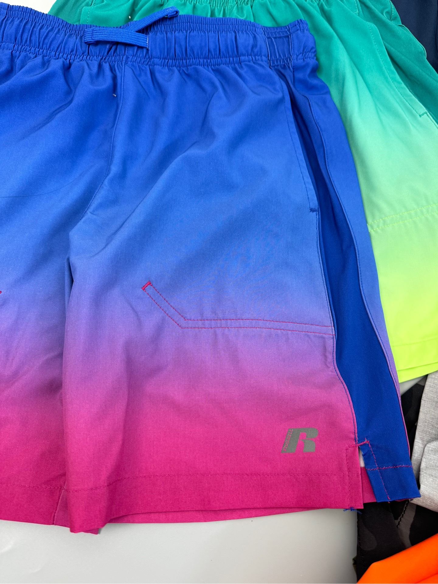 Q04 Quần short gió Russell và oldnavy