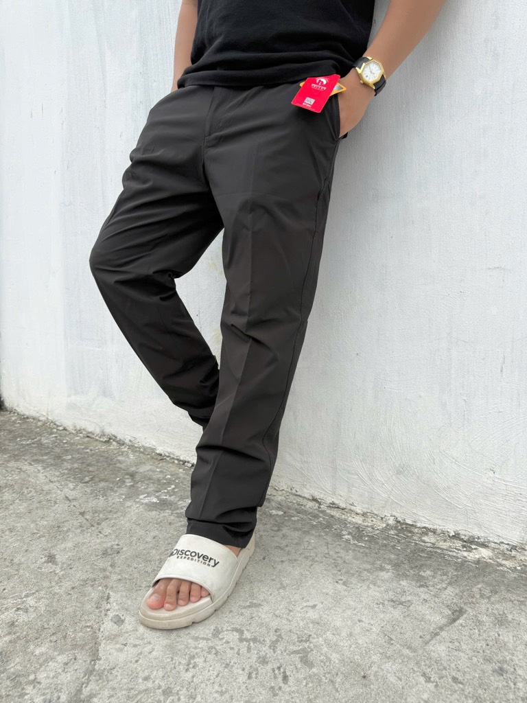 Q120 Quần golf nam Mountain Valley