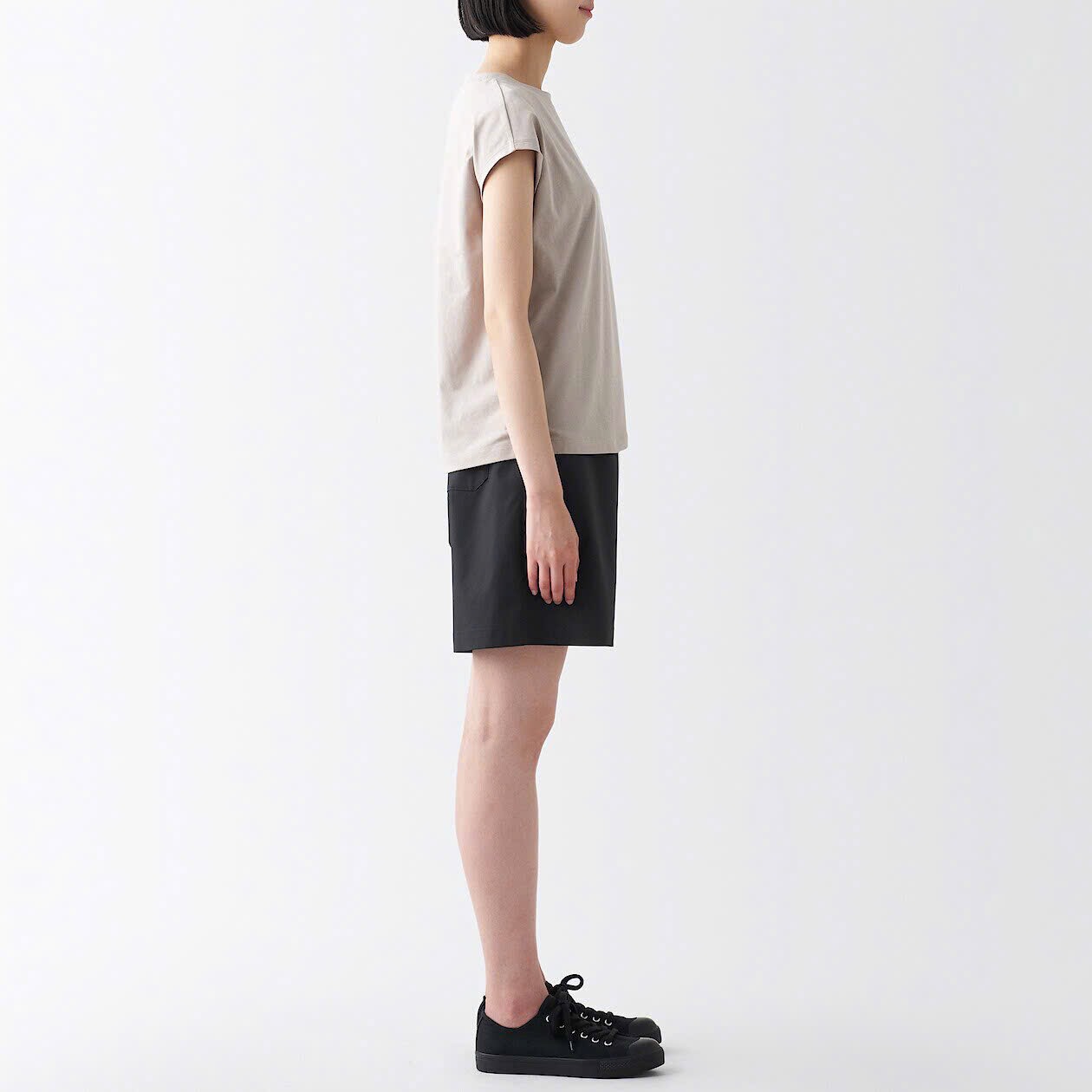 Q06 Quần short ka ki nữ Mu Zi