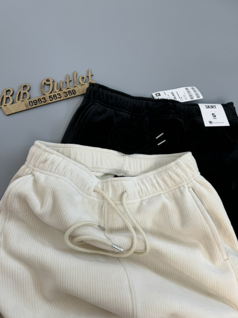 V19 Váy nhung Topten