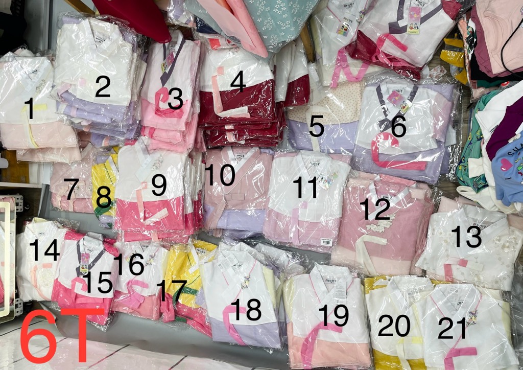 Bộ Hanbok gái chọn màu