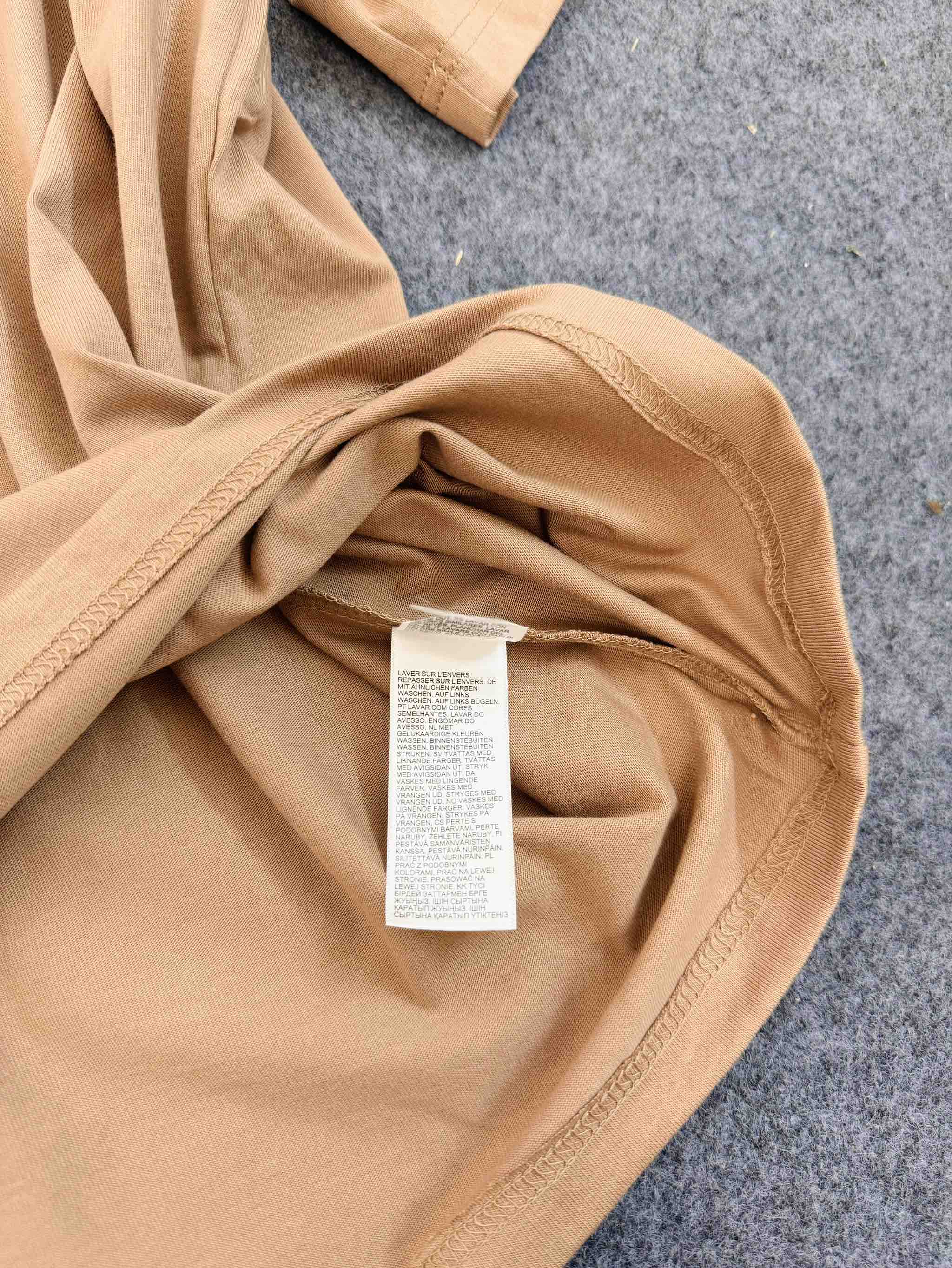 A28 Áo phông gấu dập nổi GJ