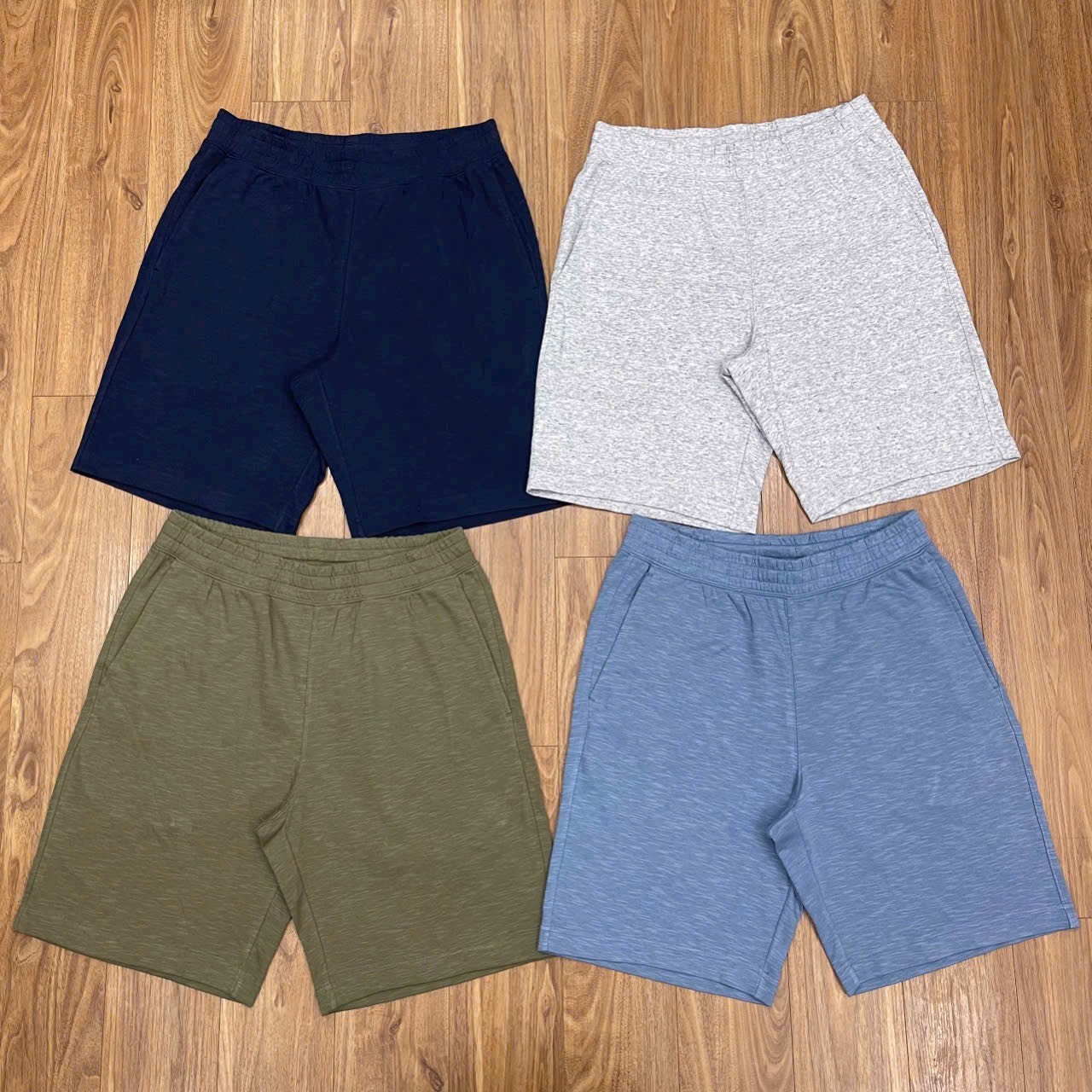 Q45 Quần short nam Uny