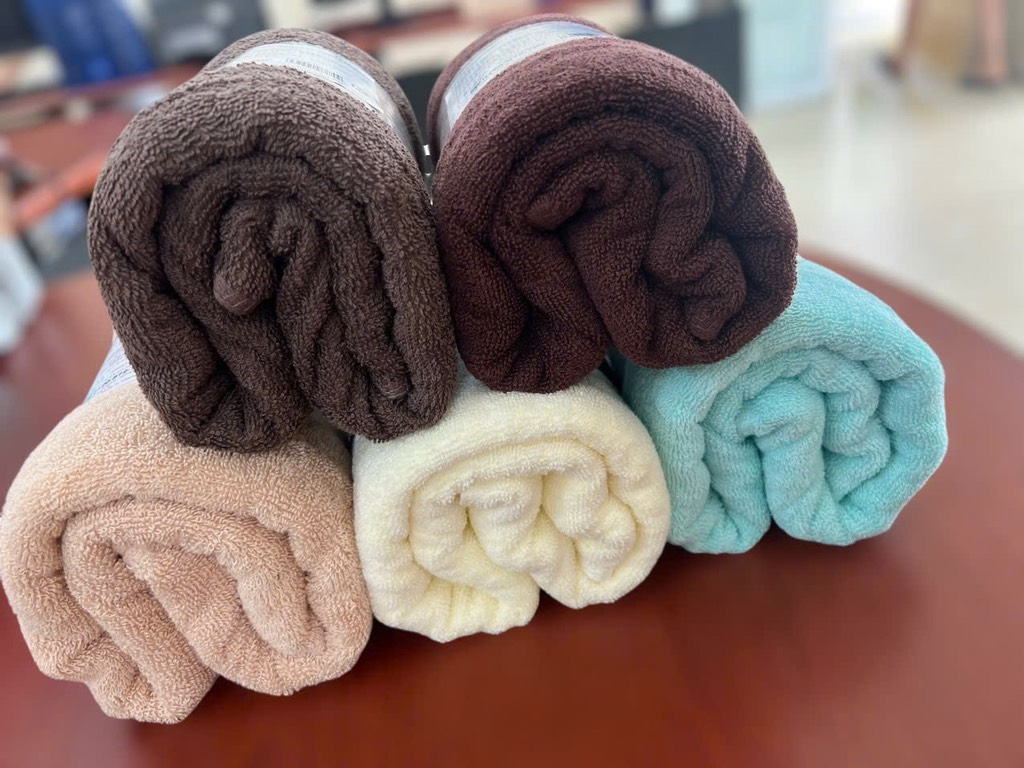 P27 Khăn tắm cuộn 70*1m4