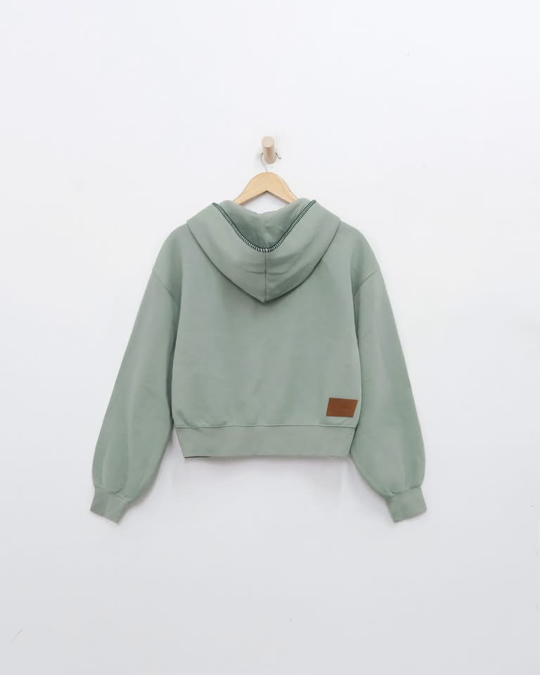 AE37 Áo nỉ charm croptop