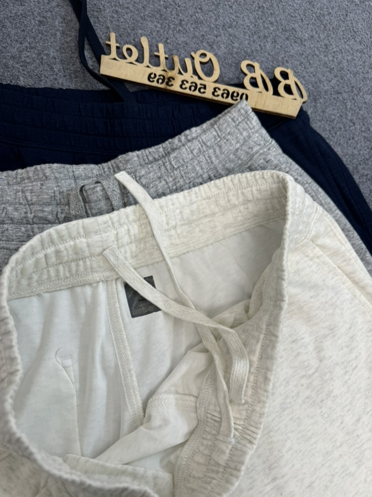 Q45 Quần short nam Uny