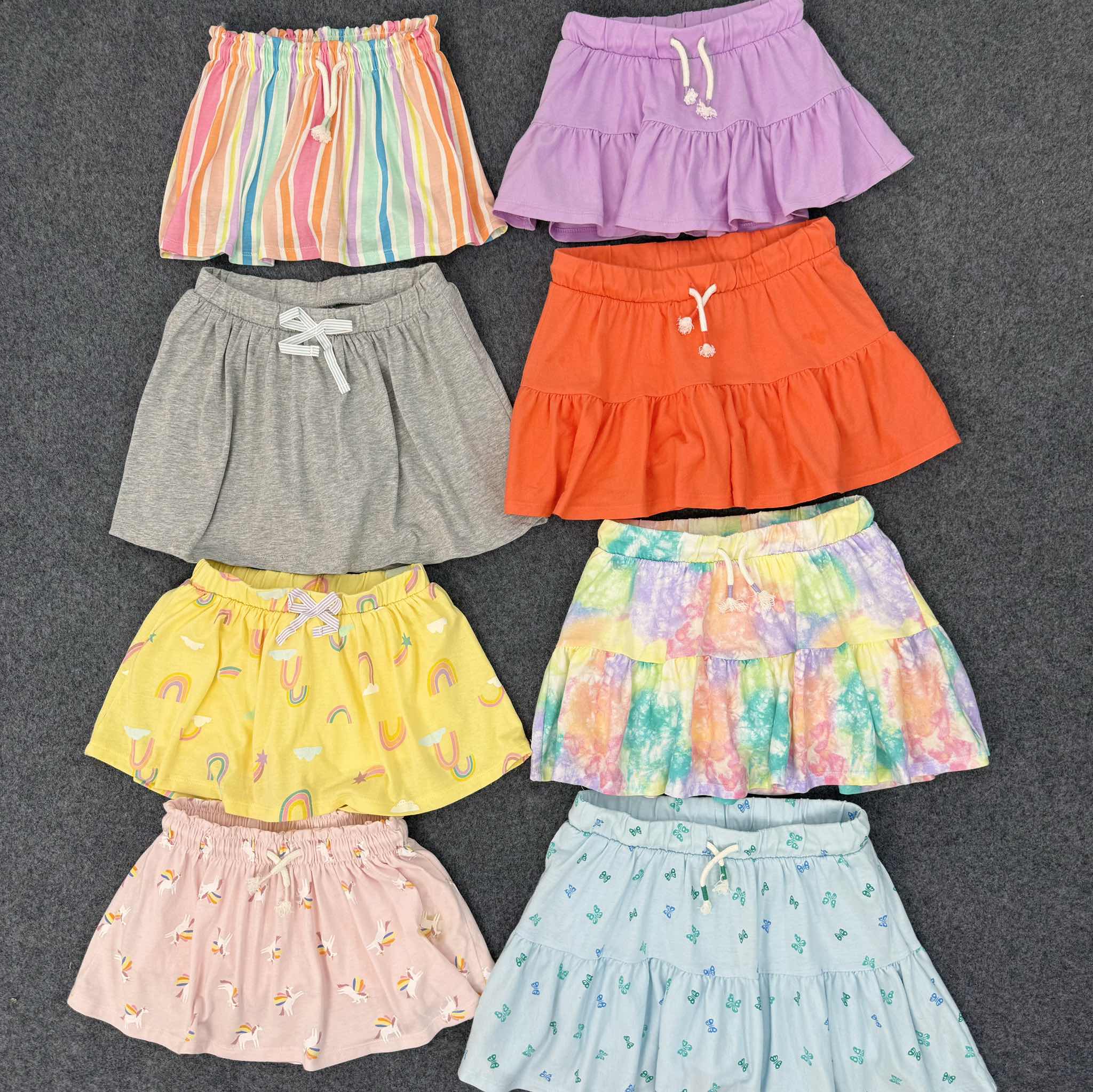 V05 Chân váy cotton có quần