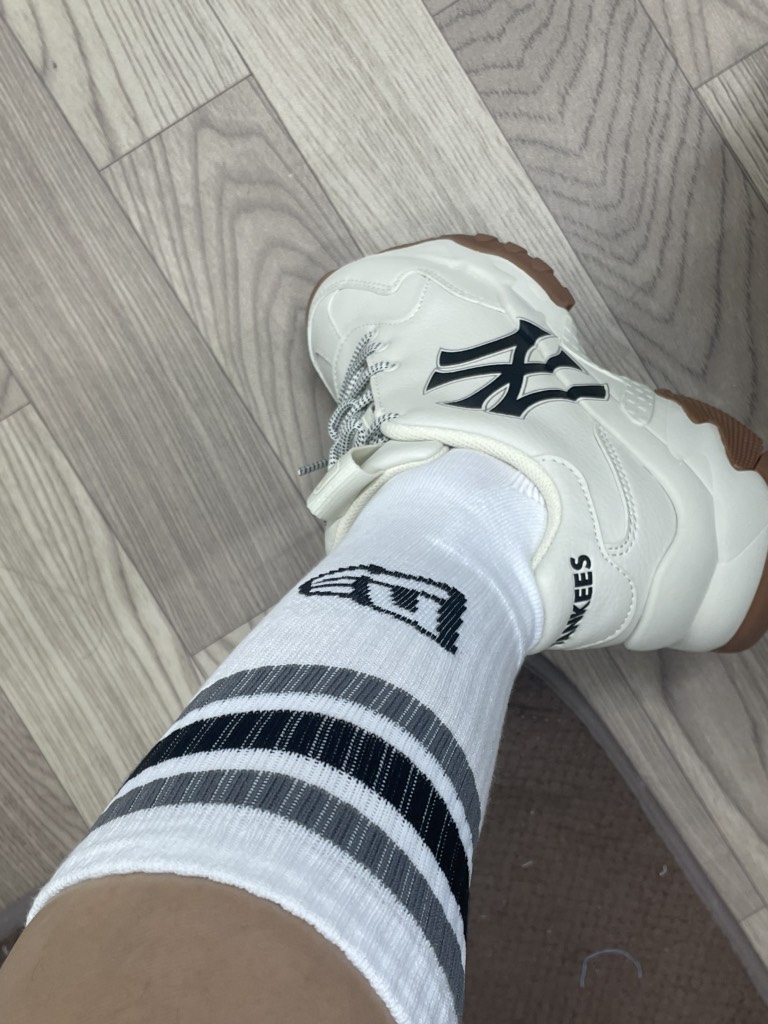 T16 Tất cổ cao new era