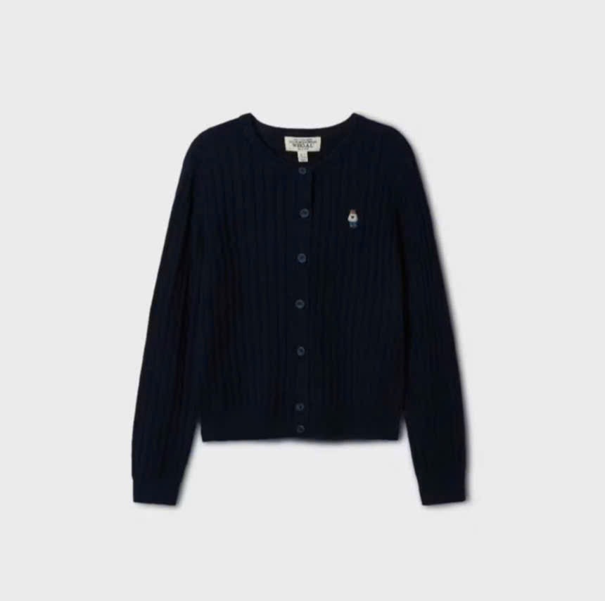 A116 Áo len gấu có cúc