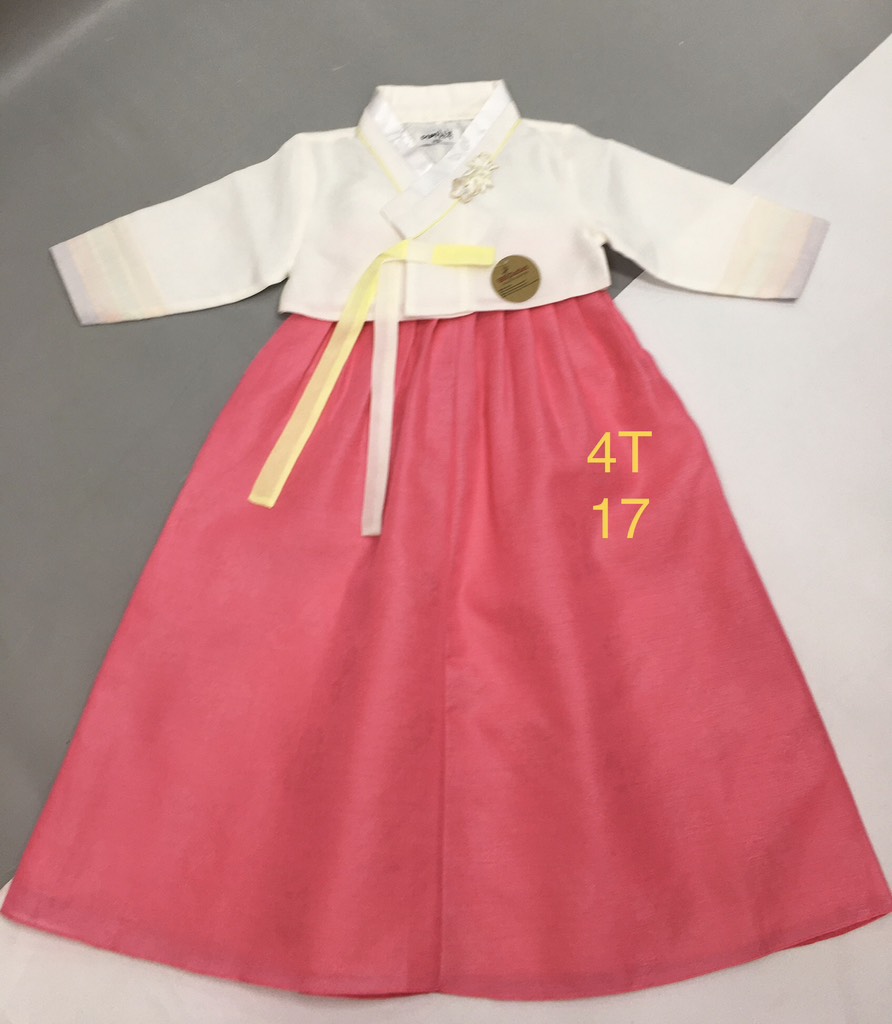 Bộ Hanbok bé gái 4T