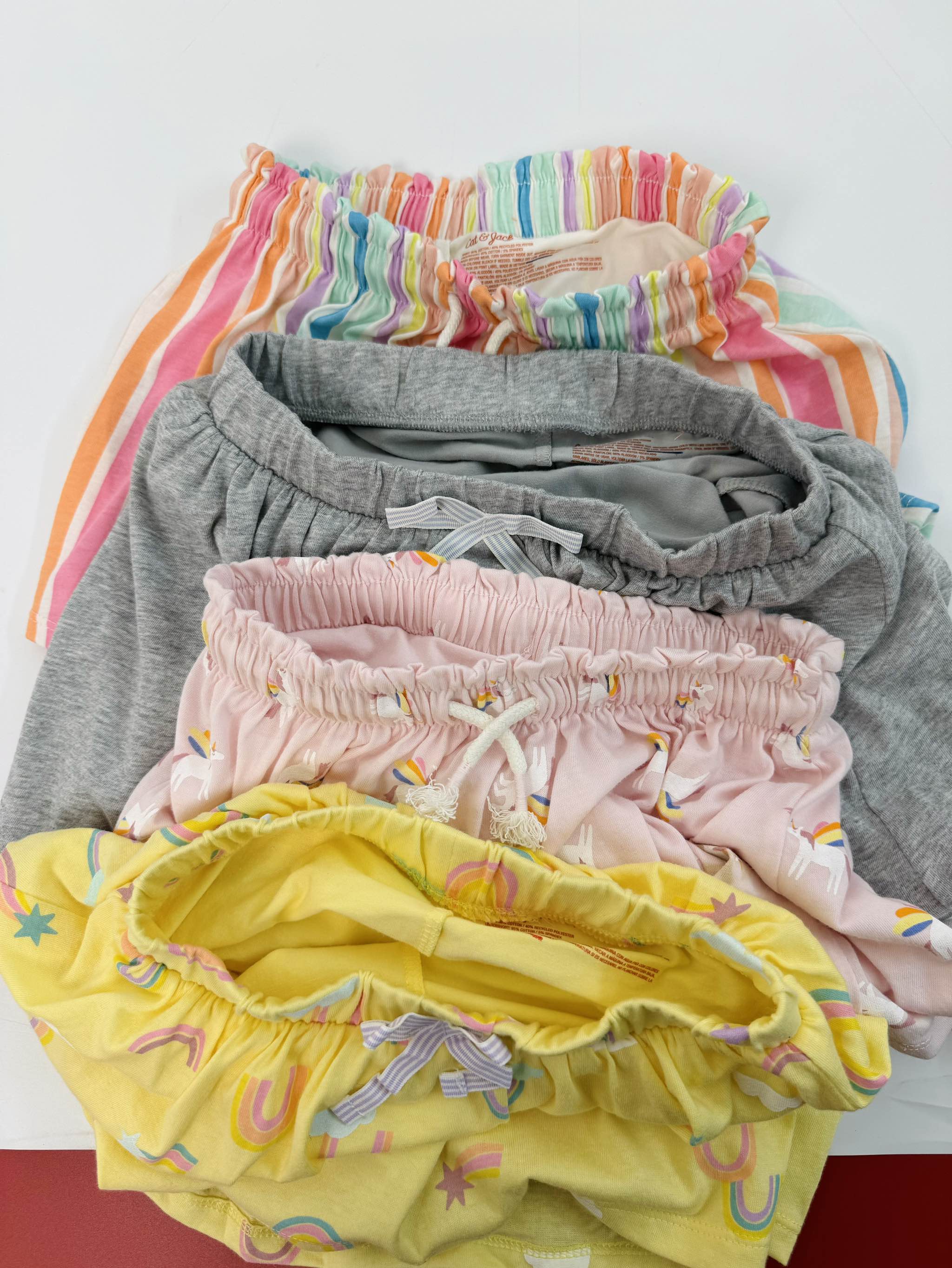 V05 Chân váy cotton có quần