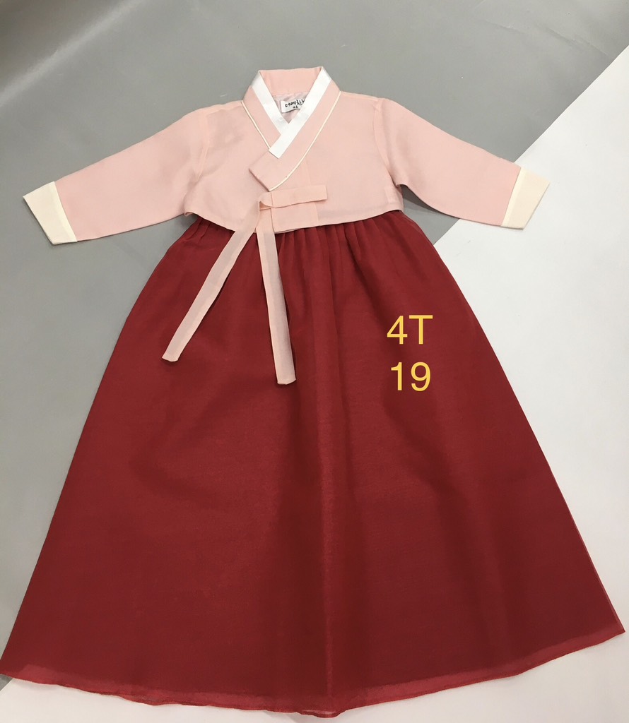 Bộ Hanbok bé gái 4T