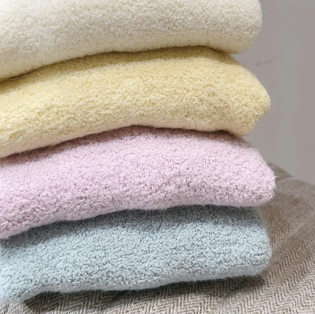 A151 Áo len mềm Topten