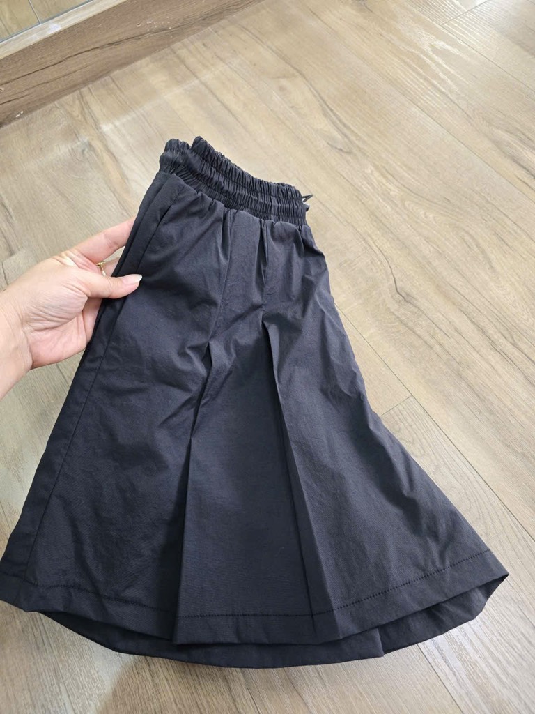 QE07 Quần váy gió Hàn