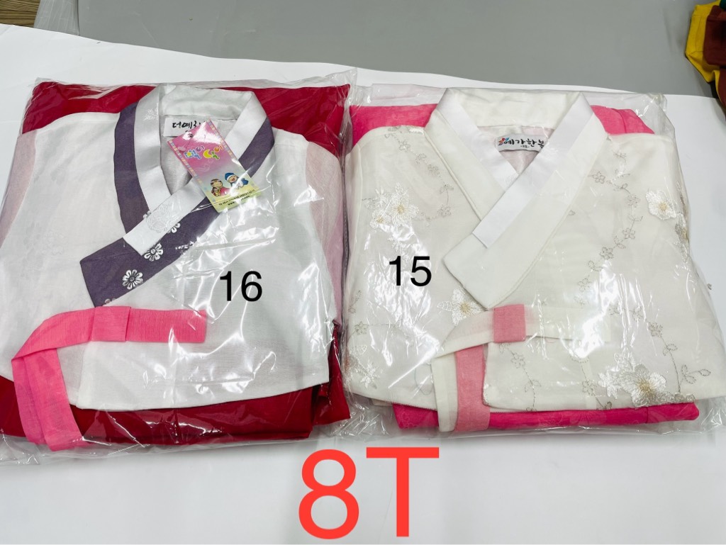 Bộ Hanbok gái chọn màu