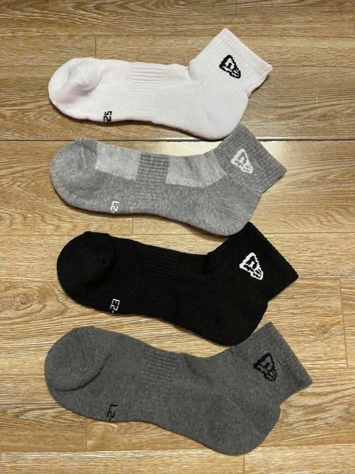 P18 Tất cổ trung New era