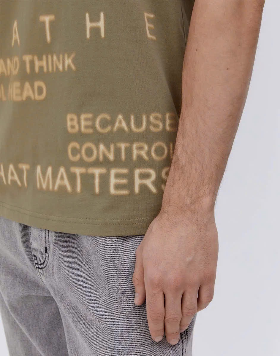 A26 Áo thun nam in chữ GJ