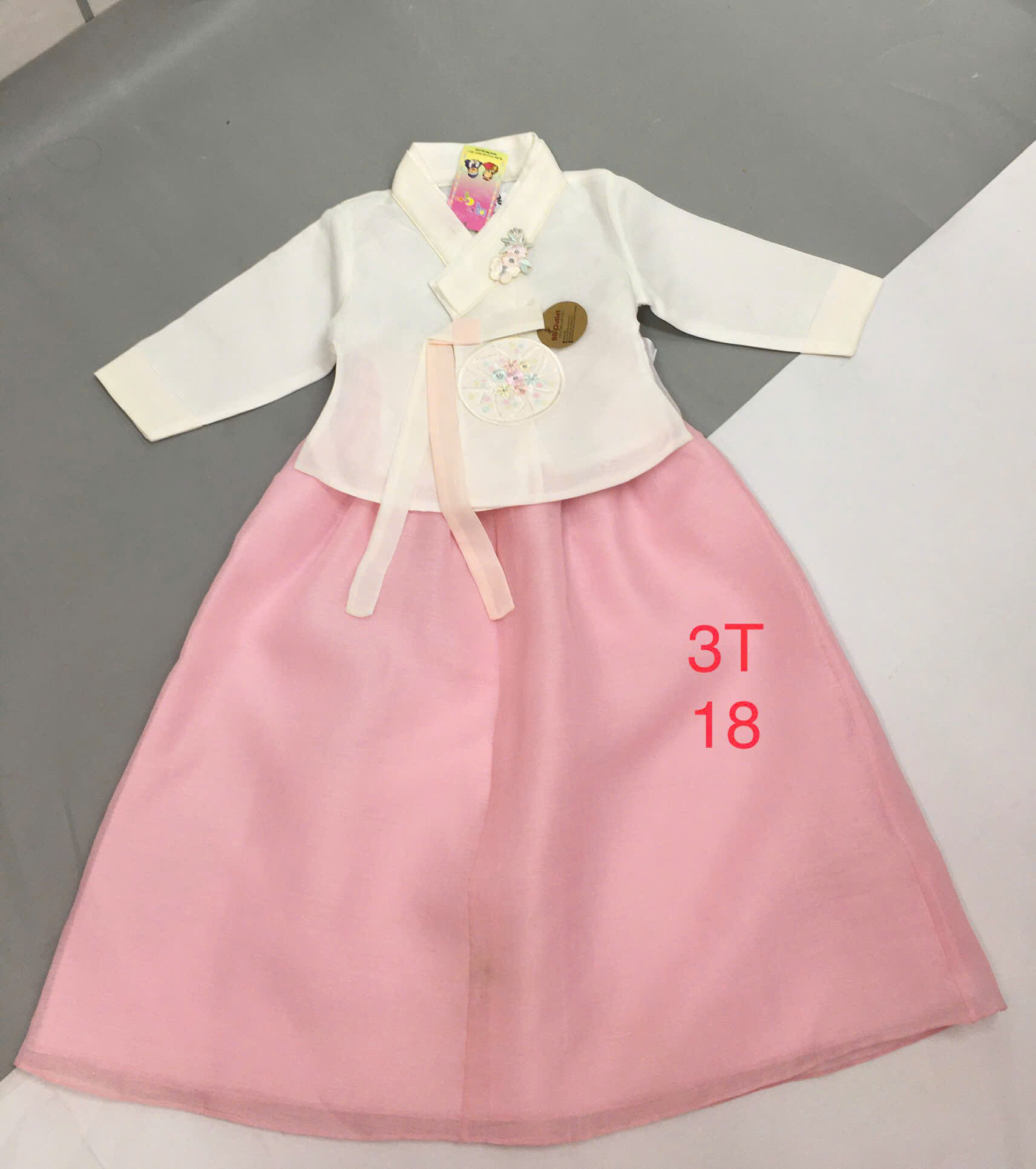 Bộ Hanbok bé gái 3T