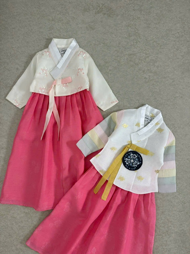 Bộ Hanbok bé gái 7t