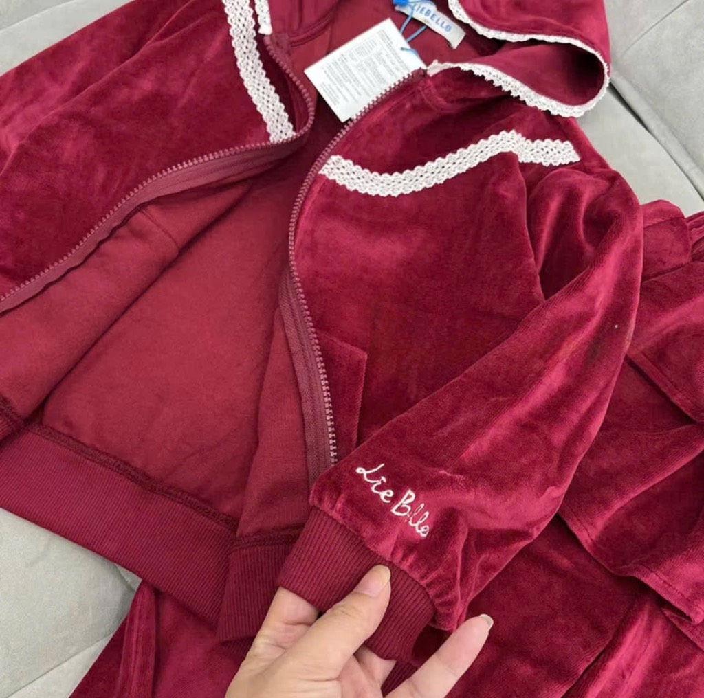 B29 Bộ nhung đỏ Liebello