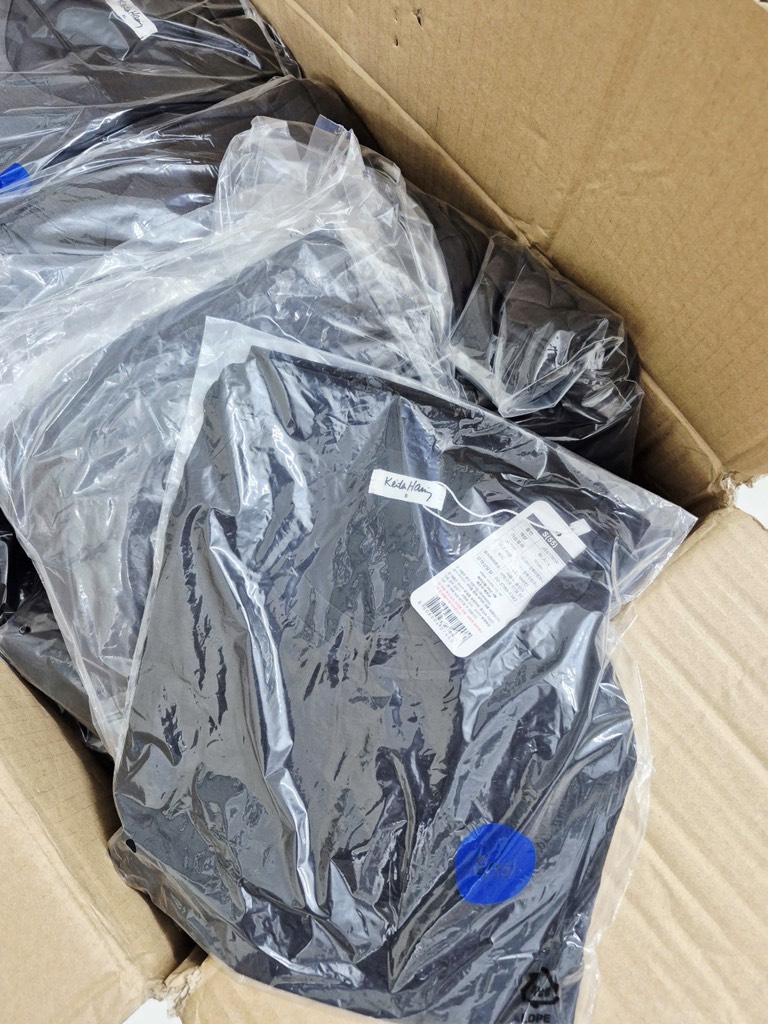 AE17 Áo sát nách Keita