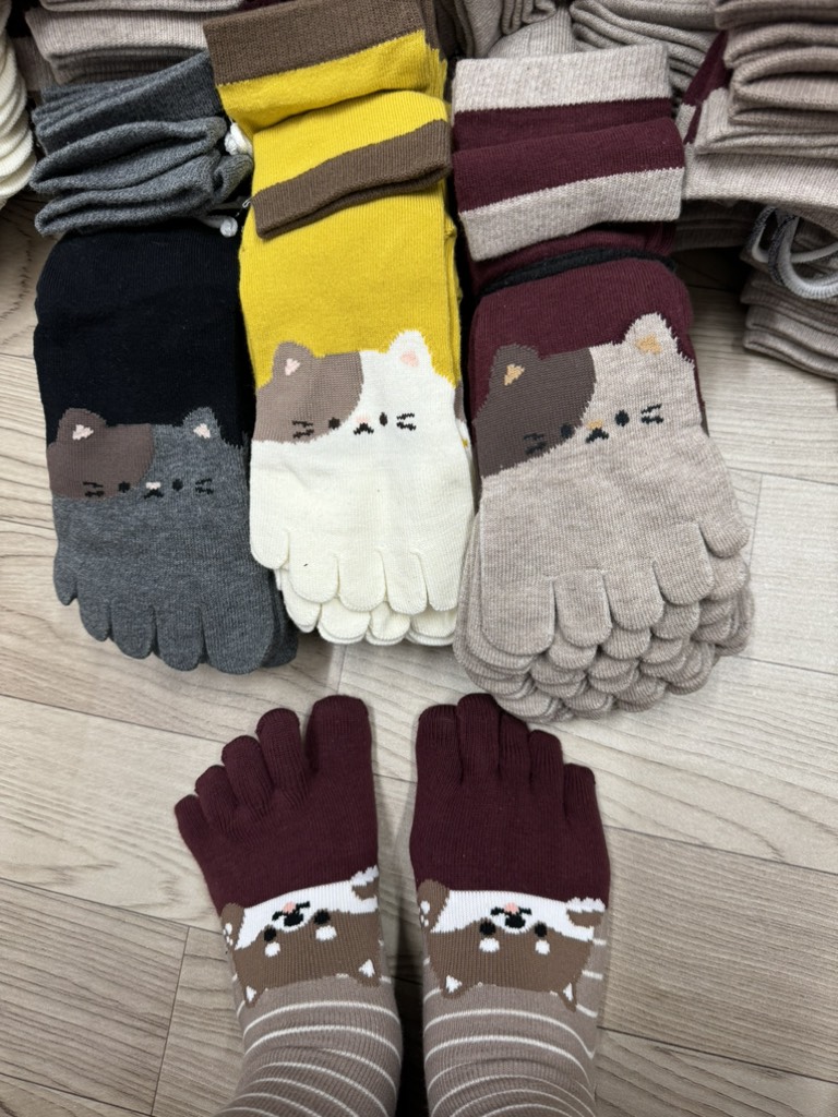 T35 Tất xỏ ngón size 35-40