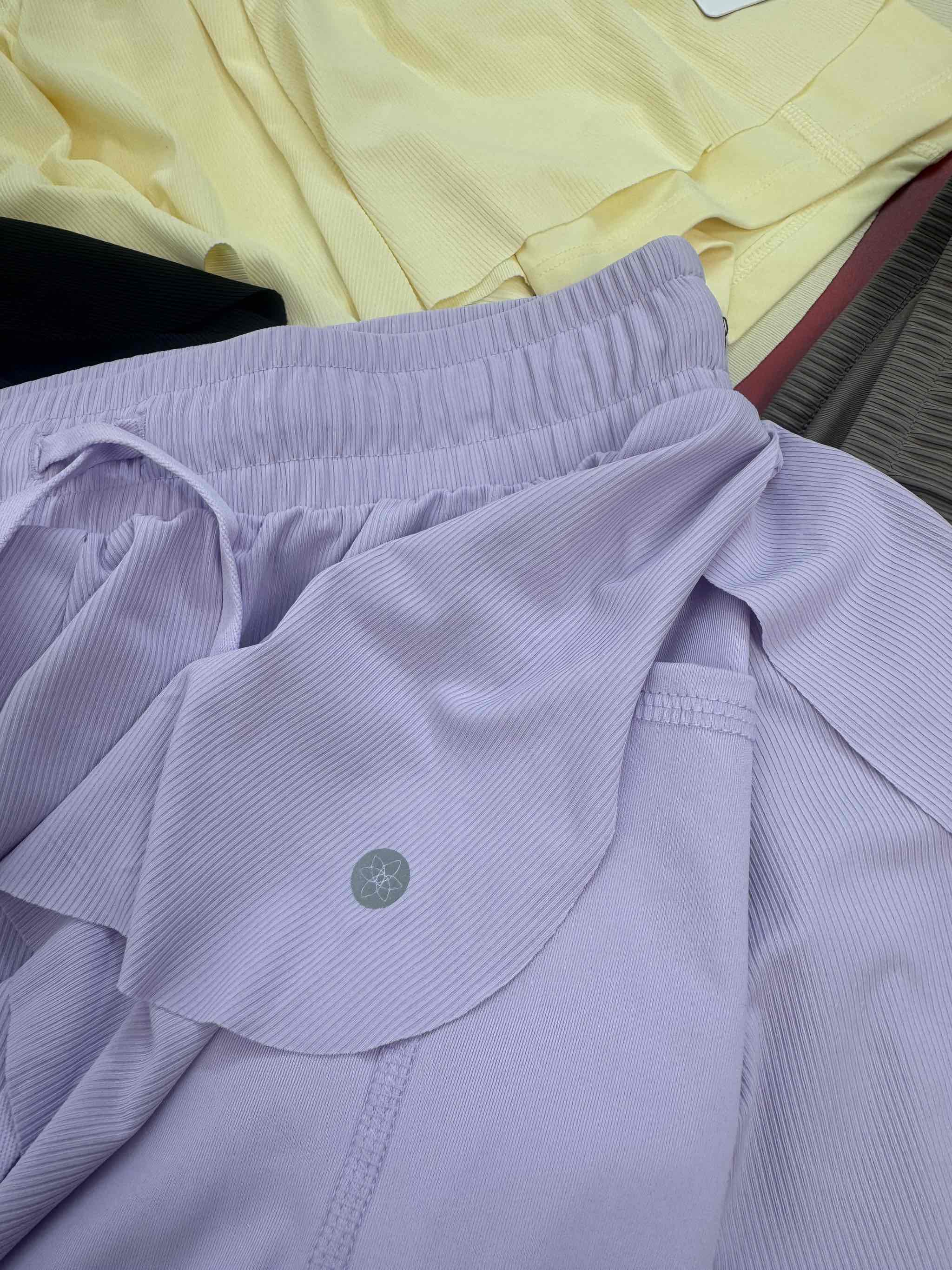 Q16 Quần váy tập Balance