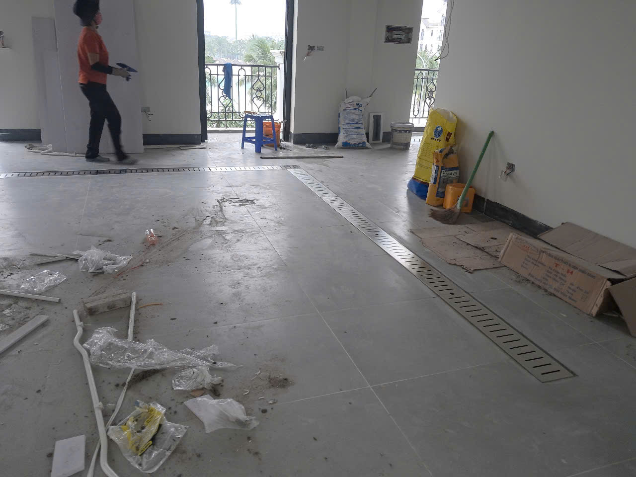 Máng thoát sàn nhà hàng và trung tâm thương mại (Inox 304 cao cấp)