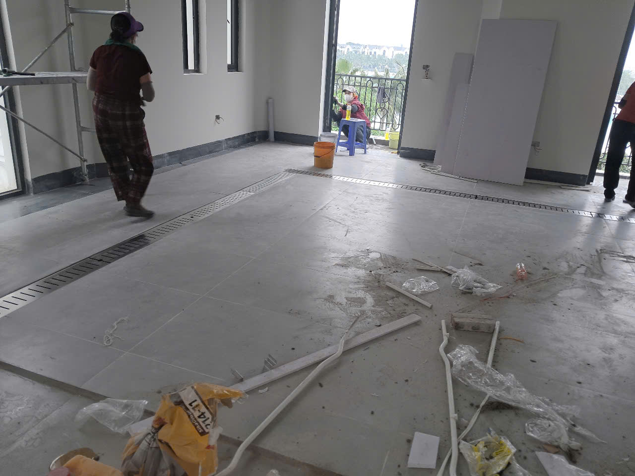 Máng thoát sàn nhà hàng và trung tâm thương mại (Inox 304 cao cấp)