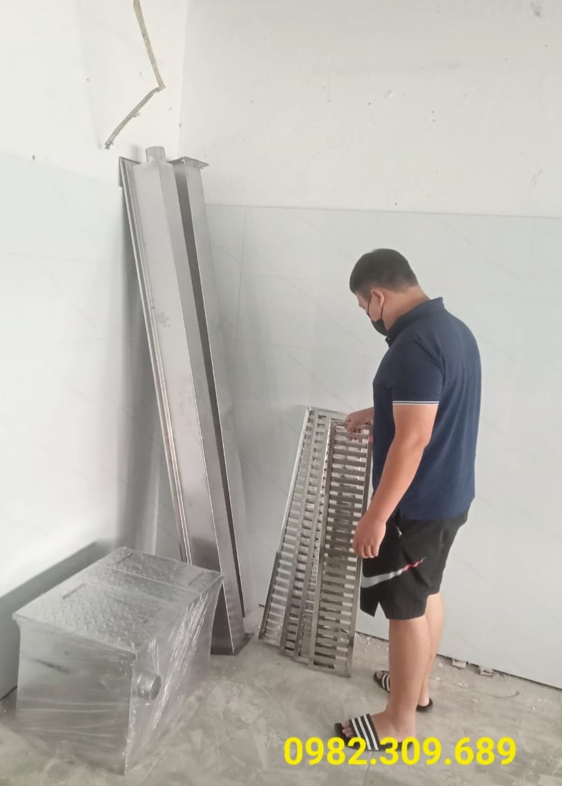 Máng thoát sàn nhà hàng và trung tâm thương mại (Inox 304 cao cấp)