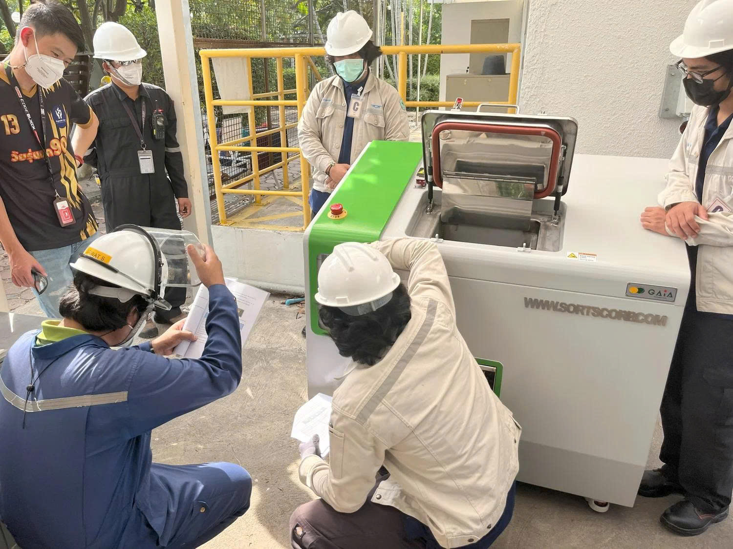 Máy phân hủy chất hữu cơ Nhập Thái Lan