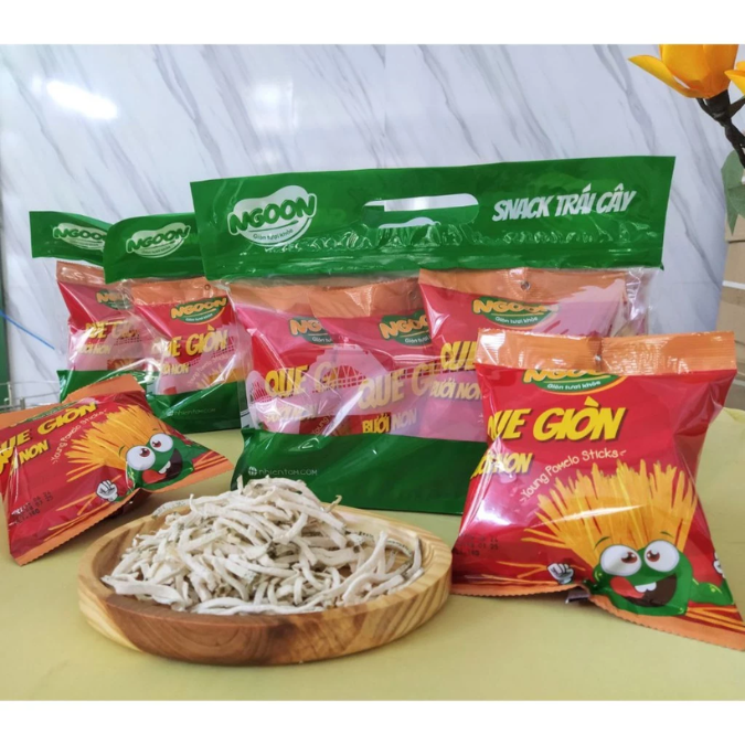 Snack Ngoon que giòn bưởi non