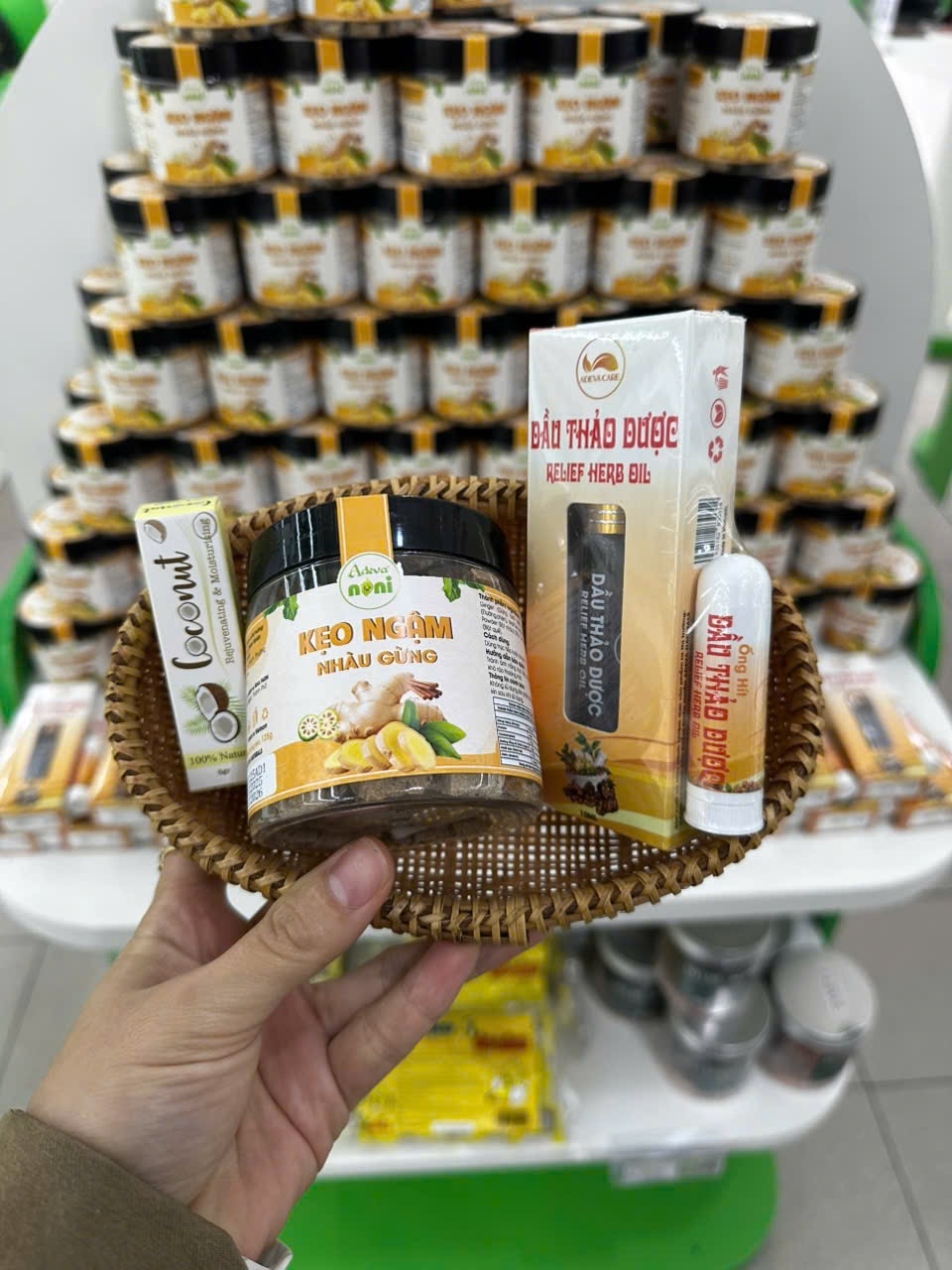 Combo 175K. Kẹo gừng+son dưỡng môi + Dầu thảo dược + Ống hít