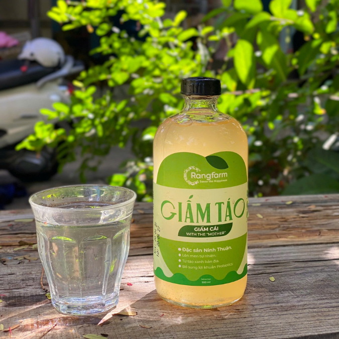 Giấm táo lên men tự nhiên Rangfarm