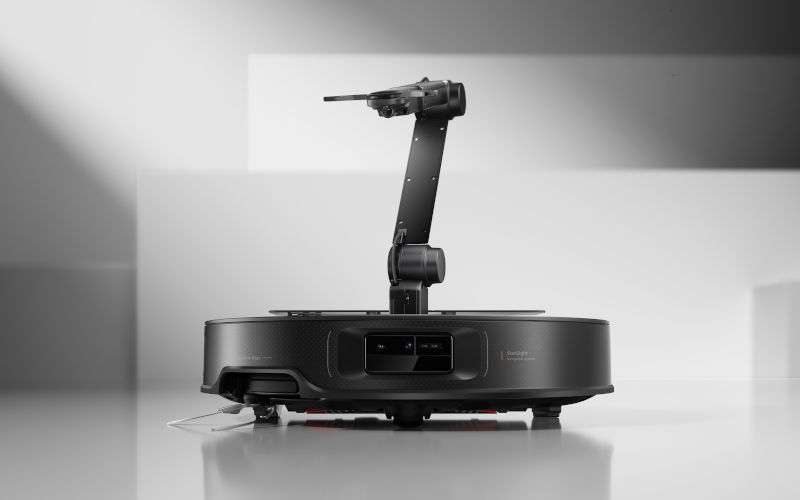 Trên tay Roborock Saros Z70: Robot 36 triệu đầu tiên có “tay” nhặt đồ thay bạn!