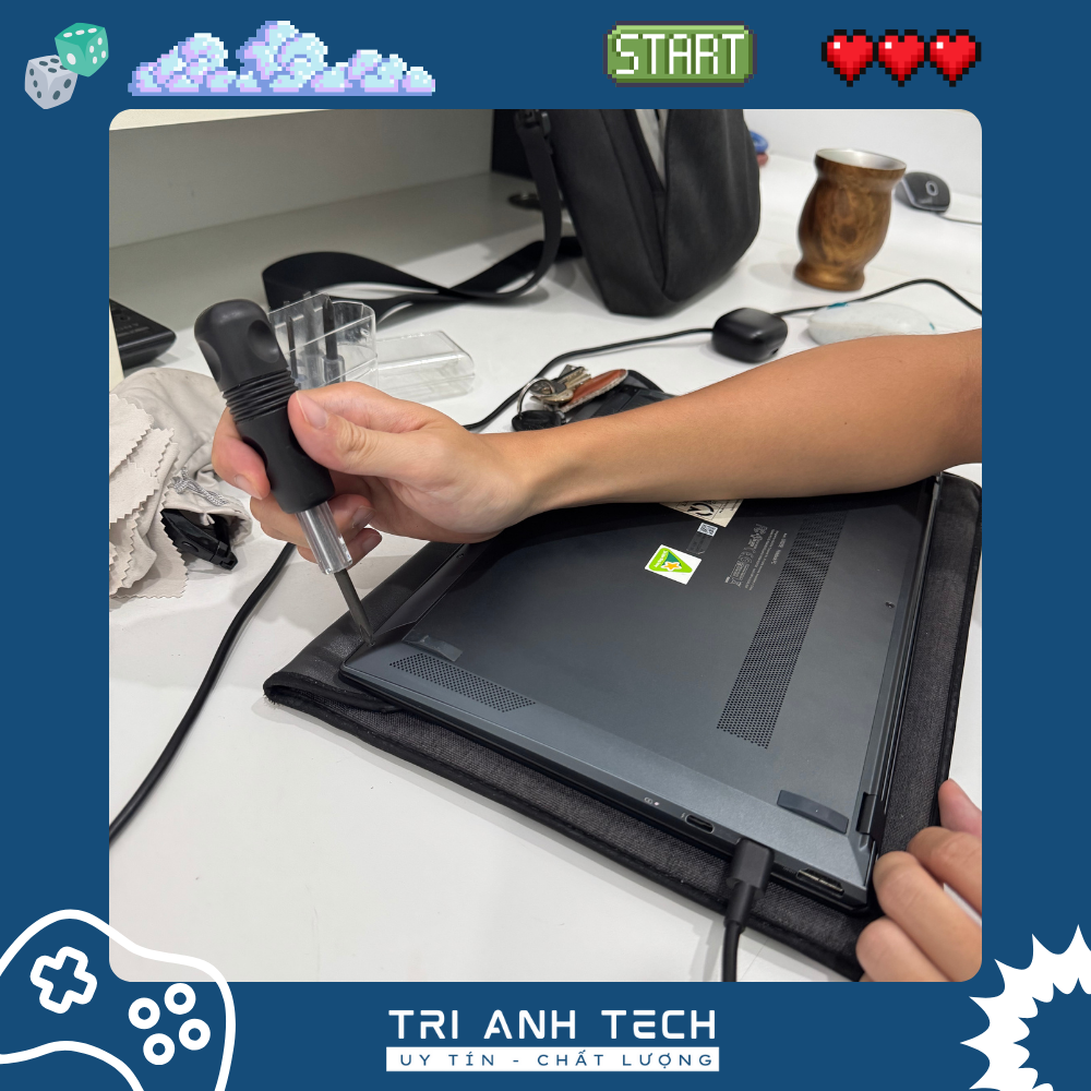 Thay sạc pin Laptop